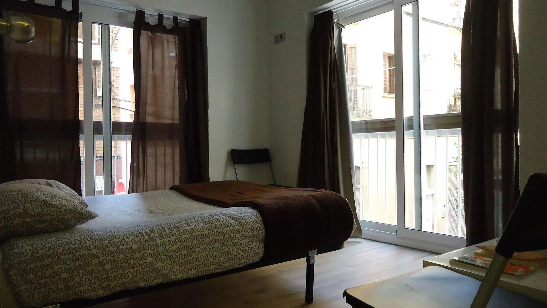 Gracia City Hostel Barcelona 0*,  Spain