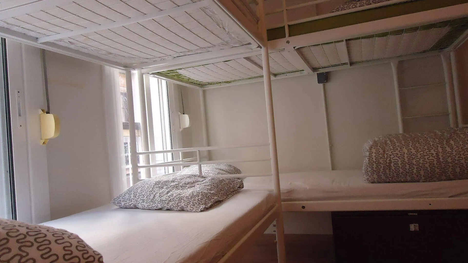 Gracia City Hostel Barcelona 0*,  España